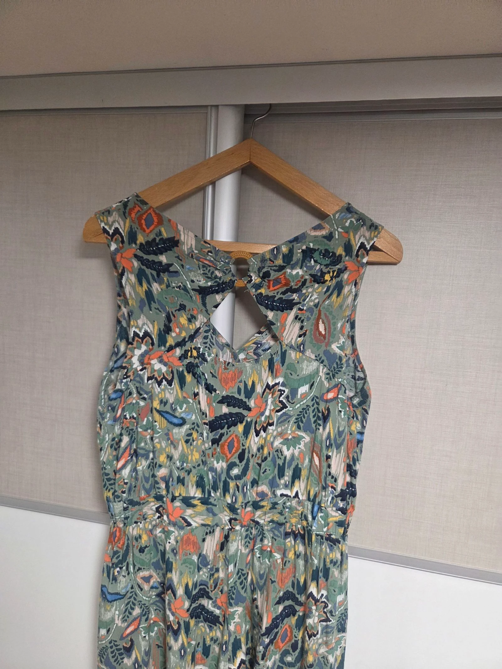 Combinado fluido impreso verde en viscosa – Espalda semidesnuda – Talla M – photo 2